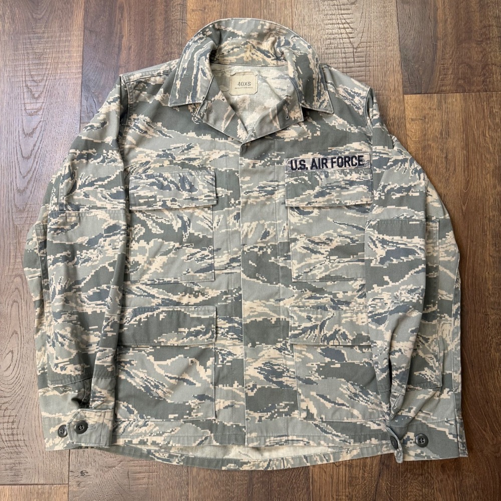 Vintage Y2K 2007 US Air Force ABU Digital Tiger Stripe Camo Jacket Mens 40XS